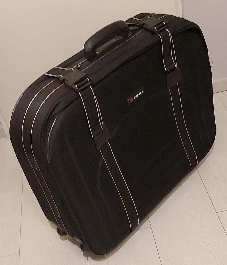 Reis koffer tas 25-30 Kilo 74x56x22 in goede staat €30, Ophalen of Verzenden, Gebruikt, Hard kunststof, Wieltjes