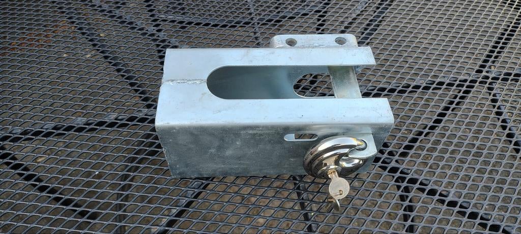 Nieuw disselslot voor aanhanger of caravan, Ophalen, Gebruikt