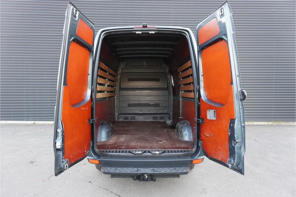 Volkswagen Crafter 35 2.0 TDI 164pk L2H2 Airco Cruise contro, Auto's, Euro 5, Gebruikt, Zwart, 4 cilinders