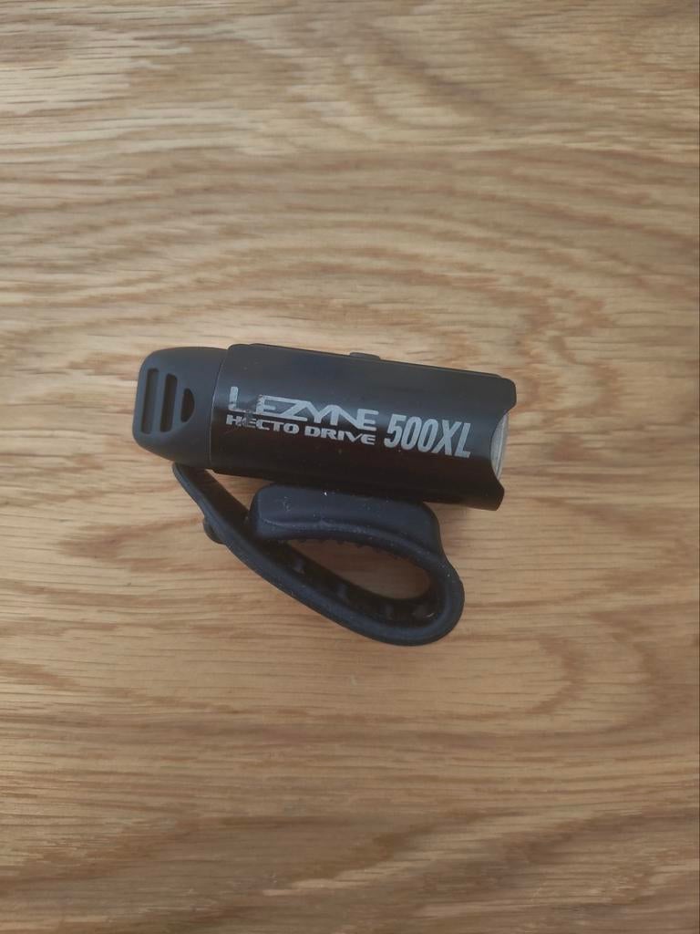Lezyne Hecto Drive 500XL fietsvoorlamp, Gebruikt, Voorlicht, Ophalen of Verzenden, Oplaadbaar