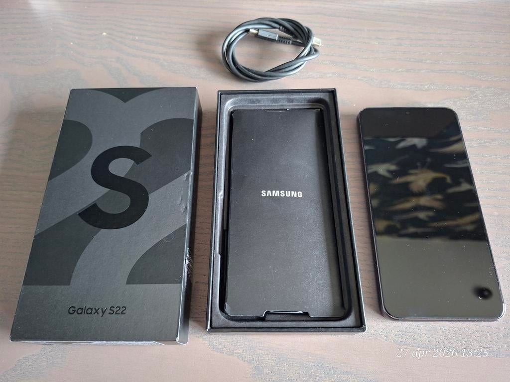 Samsung Galaxy S22 256GB ZGAN, Zwart, Ophalen of Verzenden, Zo goed als nieuw, Galaxy S22