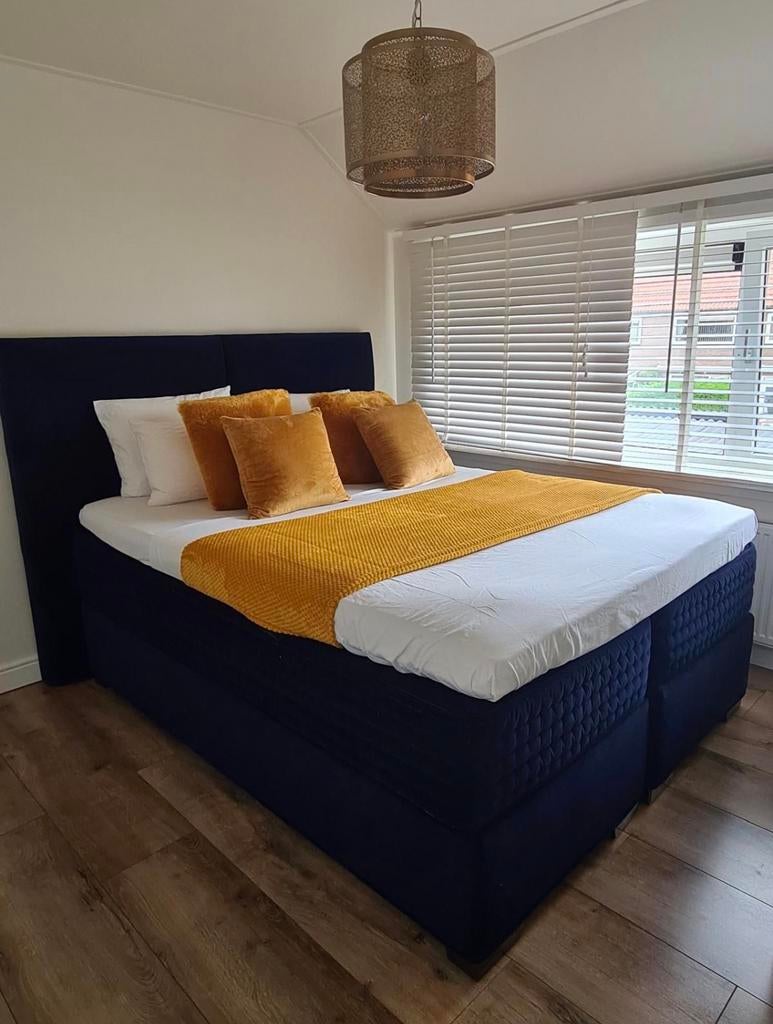 Swiss Sense Boxspring, Ophalen of Verzenden, Zo goed als nieuw, Tweepersoons, 180 cm