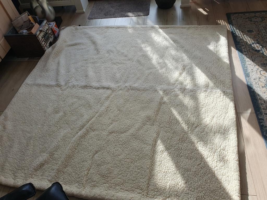 Schapen wollen onderdeken 200x190cm, Ophalen, Gebruikt, Beige, Rechthoekig