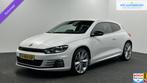 Volkswagen Scirocco 2.0 TSI GTS Highline Plus CAMERA CARPLAY, Auto's, Gebruikt, 4 cilinders, 4 stoelen, Leder en Stof