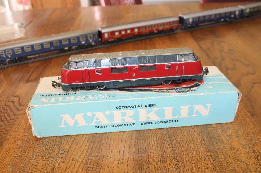 Marklin 3021 V200 027 diesellocomotief, Wisselstroom, Gebruikt, Locomotief, Ophalen of Verzenden