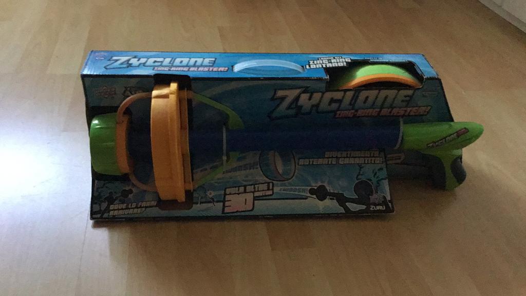 Zyclone zing-ring blaster, Ophalen, Nieuw