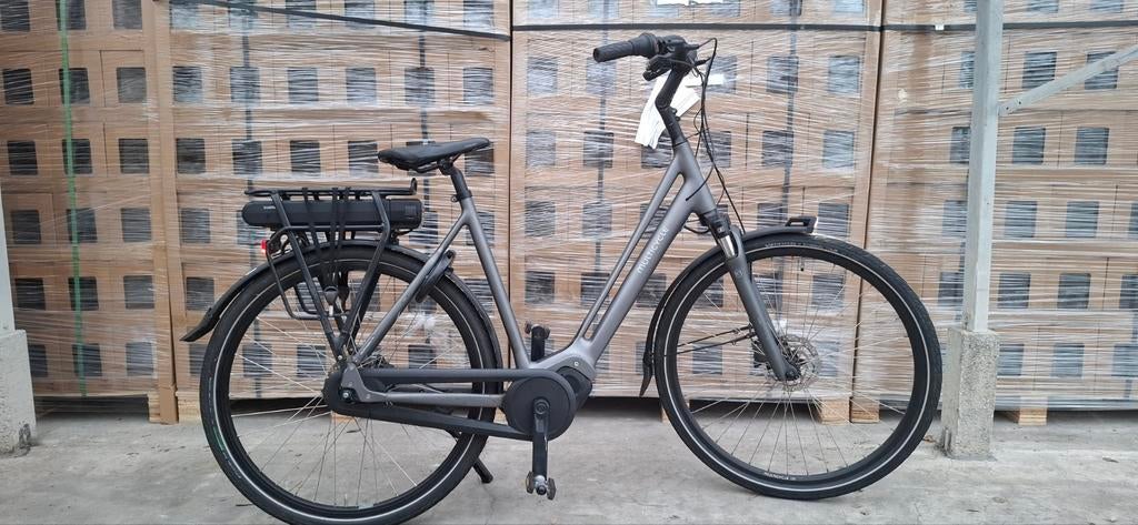 Multicycle Solo, elektrische damesfiets met middenmotor, Fietsen en Brommers, Elektrische fietsen, Ophalen, Zo goed als nieuw