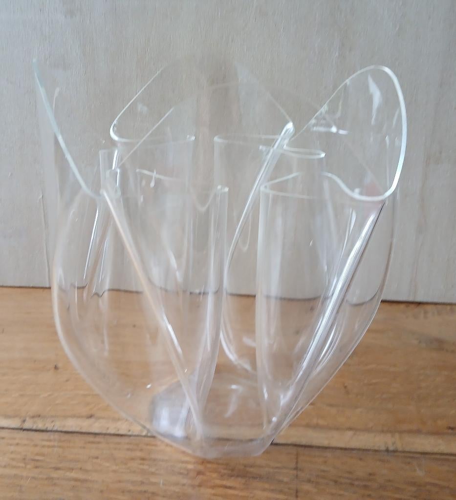 Plexiglas 'zakdoek' bloemenvaas, Kunststof, Gebruikt, Overige kleuren, Ophalen of Verzenden