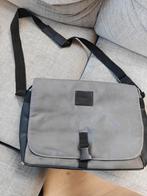 Gratis leuke Transit luiertas ( kapotte rits), Kinderen en Baby's, Luiertassen, Ophalen, Gebruikt, Schoudertas