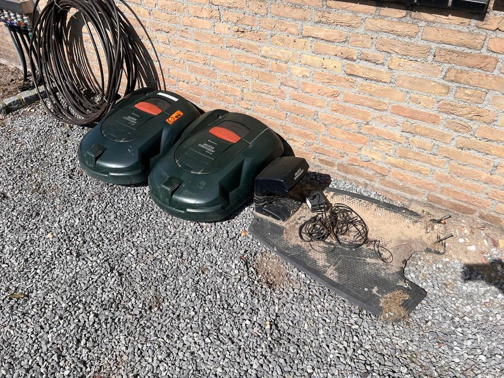 Onderdelen Husqvarna Automower 220 AC robotmaaier, Tuin en Terras, Robotmaaiers, Ophalen, Gebruikt, 20 tot 25 cm