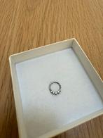 Septum clicker met witte diamantjes, Sieraden, Tassen en Uiterlijk, Piercings, Ophalen of Verzenden, Zo goed als nieuw, Staal