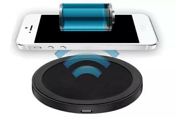Te koop qi draadloze gsm accu lader nieuw wireless charger  , Telecommunicatie, Mobiele telefoons | Telefoon-opladers, Nieuw, Ophalen of Verzenden
