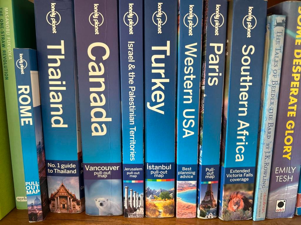Verzameling Lonely Planets, Boeken, Reisgidsen, Gelezen, Lonely Planet, Ophalen of Verzenden, Reisgids of -boek