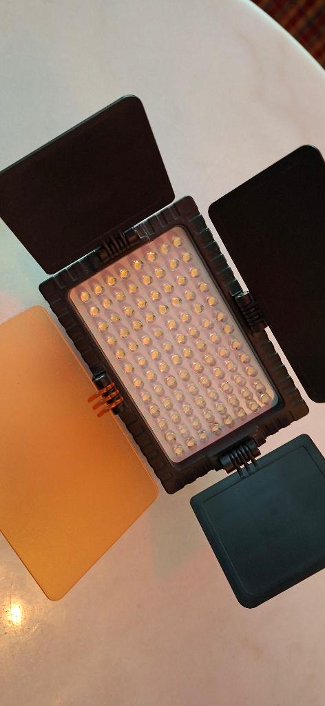 Led lamp voor foto en video, Ophalen of Verzenden, Gebruikt, Lamp of Flitsset