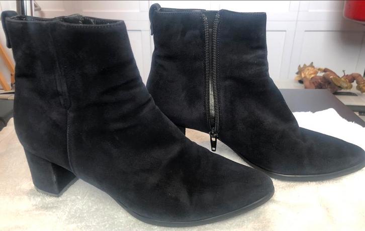 Korte laarsjes donkerblauw suède  Nalini maat 38,5, Kleding | Dames, Schoenen, Zo goed als nieuw, Lage of Enkellaarzen, Blauw