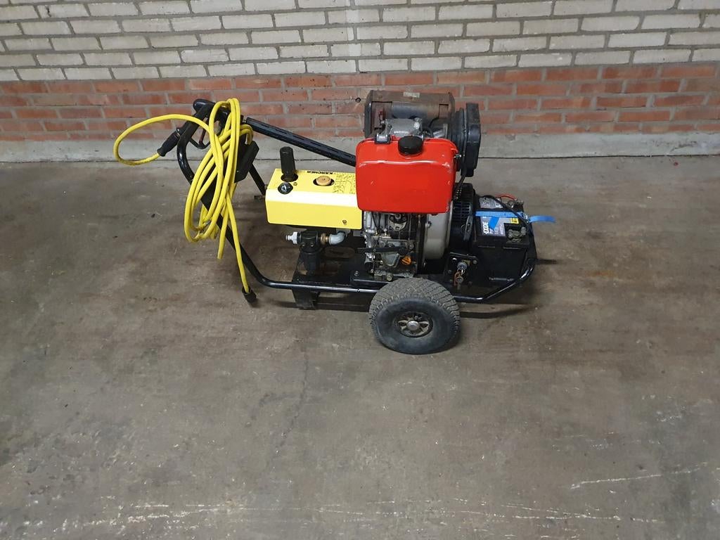 Karcher HD 1050 diesel hogedrukspuit, Tuin en Terras, Ophalen