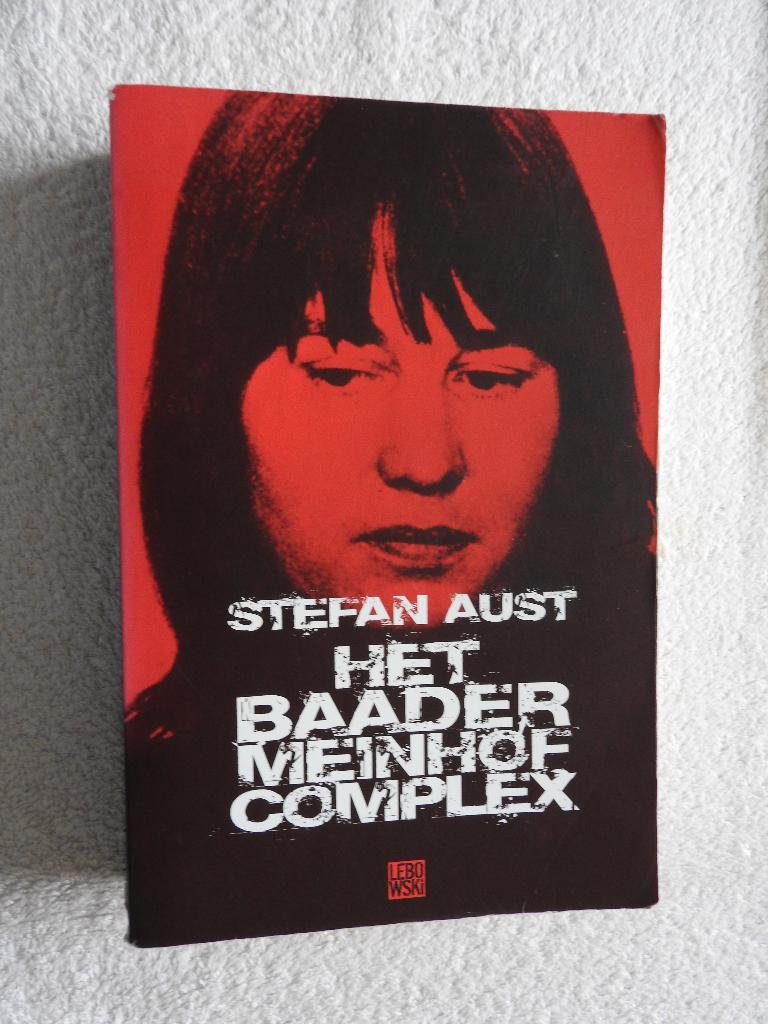 Stefan Aust - Het Baader Meinhof Complex, Ophalen of Verzenden, Zo goed als nieuw, Europa