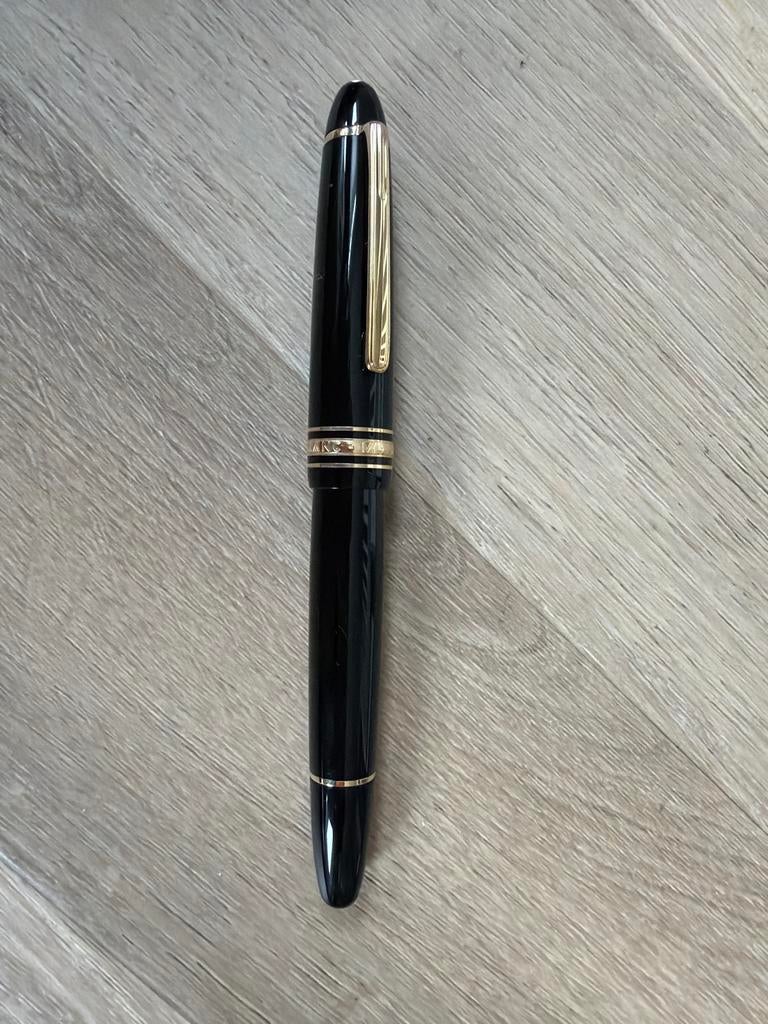 Mont Blanc Meisterstuck Vulpen met etui, Verzamelen, Pennenverzamelingen, Met doosje, Ophalen of Verzenden, Zo goed als nieuw