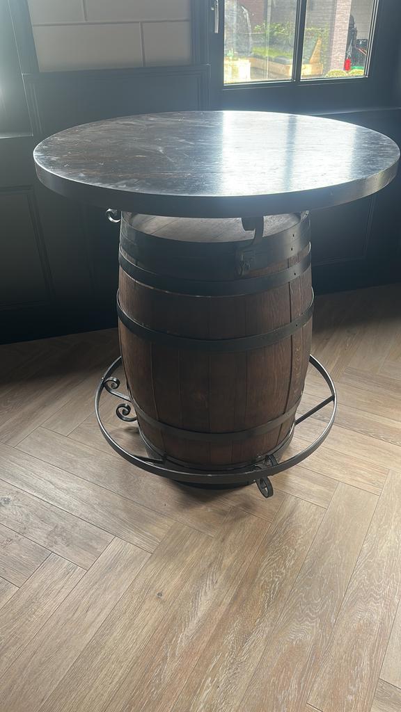 Bar tafel statafel mancave wijnvat biervat bruin cafe, Huis en Inrichting, Ophalen, Zo goed als nieuw