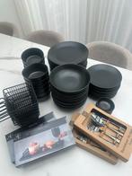 Compleet zwart servies voor 12 personen met extra's, Ophalen, Gebruikt, Keramiek, Effen
