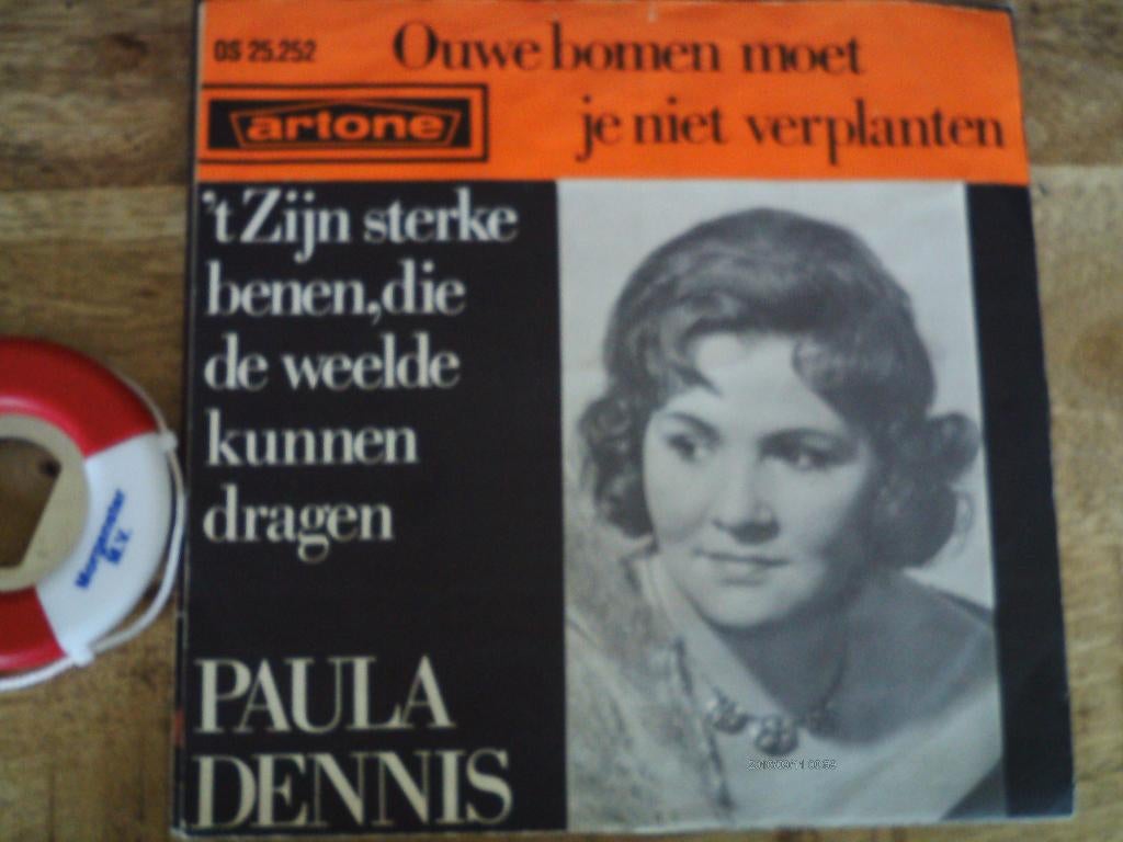 paula dennis - 't zijn sterke benen, die de weelde..  27a, 7 inch, Single, Ophalen of Verzenden, 1960 - 1969