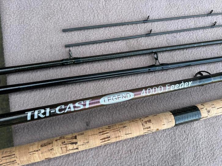 Tri-cast legend 4000 feeder / feederhengel, Watersport en Boten, Hengelsport | Witvissen, Gebruikt, Werphengel, Ophalen of Verzenden