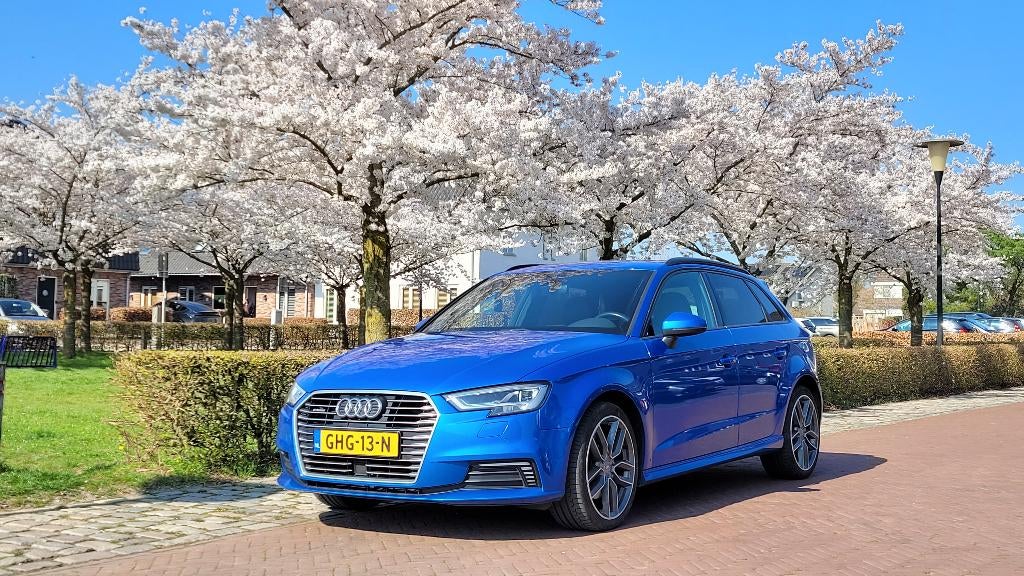 Audi A3 40 E-tron 204pk S Tronic 2020 Blauw, Blauw, Plug-in hybride, 1395 cc, USB