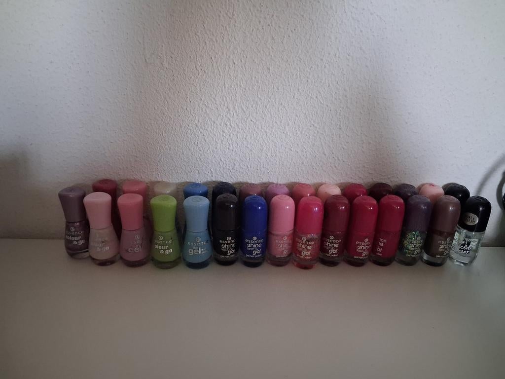 Essence nagellakjes, Ophalen of Verzenden