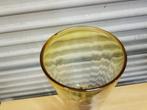 vaas geel glas op voet, Ophalen of Verzenden