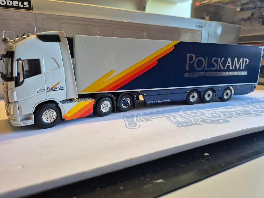 Wsi volvo fh4 polskamp harskamp/ermelo, Hobby en Vrije tijd, Modelauto's | 1:50, Ophalen of Verzenden, Zo goed als nieuw, Bus of Vrachtwagen