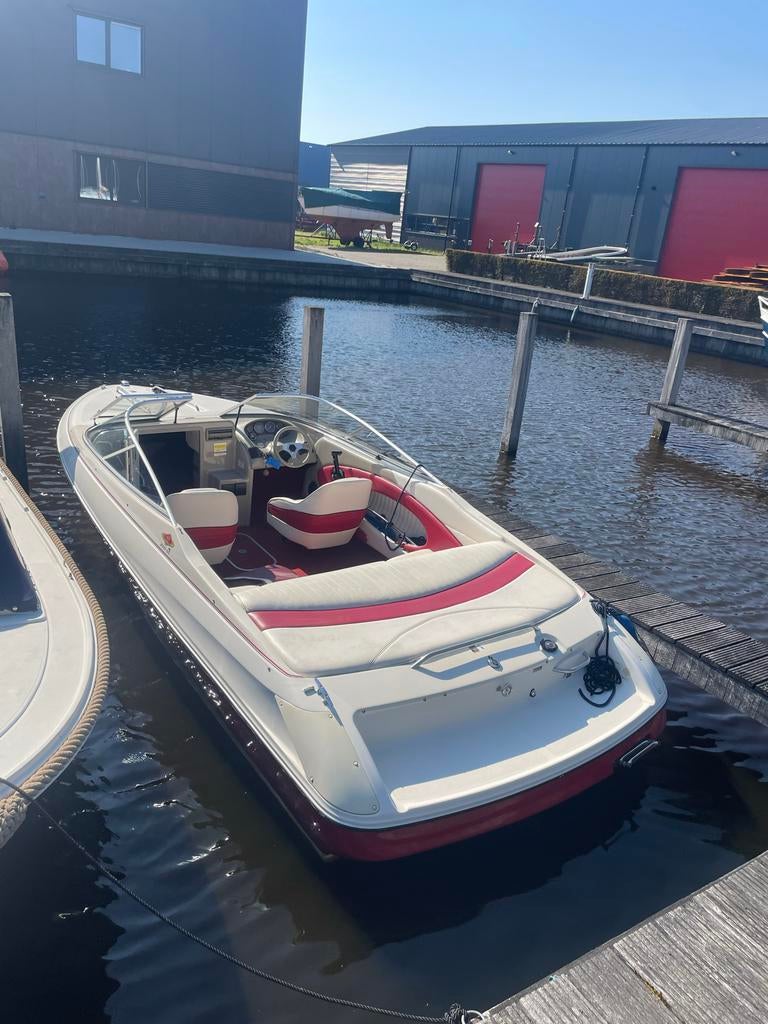 Sportieve bayliner speedboot met krachtige motor 145 pk, Watersport en Boten, Ophalen, Gebruikt, Snelvarend, Tot 6 meter