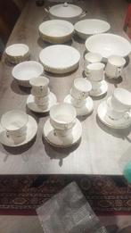 Royal Albert Val d'Or Servies - Nieuwstaat, Nieuw, Ophalen of Verzenden, Overige stijlen, Porselein