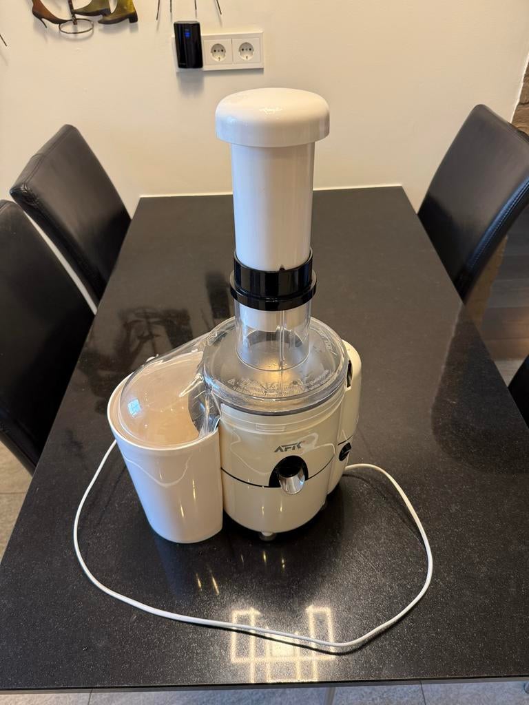 AFK Sapcentrifuge - Zo goed als nieuw, Witgoed en Apparatuur, Ophalen, Zo goed als nieuw, Elektrisch, Sapcentrifuge