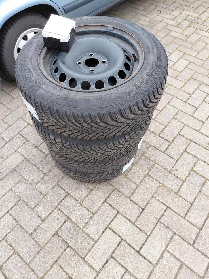 Winterbanden set Renault clio IV, Auto-onderdelen, Banden en Velgen, Banden en Velgen, Winterbanden, 15 inch, 185 mm, Ophalen of Verzenden