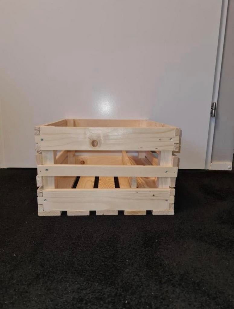 Zelfgemaakt kratje, Minder dan 50 cm, Minder dan 50 cm, Ophalen of Verzenden, Zo goed als nieuw