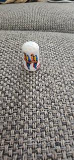 Vingerhoed Gran Canaria met papegaaien, Ophalen