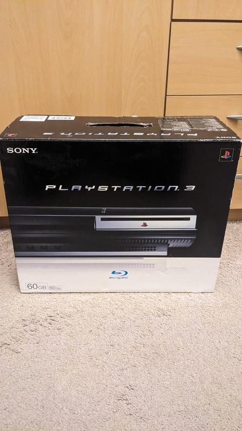 Vintage PS3 60GB versie met PS2 chip, Spelcomputers en Games, Spelcomputers | Sony PlayStation 3, Gebruikt, Phat, 60 GB, Met 2 controllers