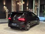 Volkswagen Golf 2.0 TSI GTI|PANO|STOELVERW|BOMVOL, 65 €/maand, Gebruikt, 4 cilinders, Alcantara