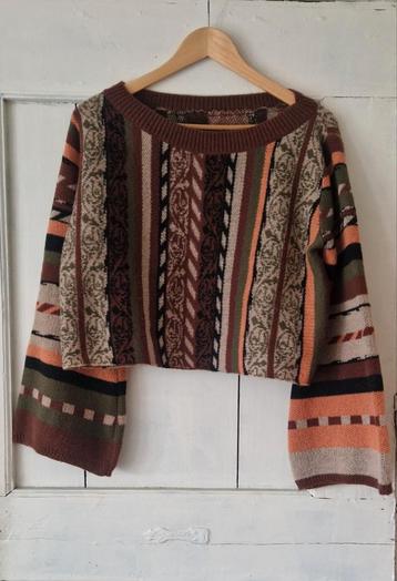 Kort truitje met wijde mouwen M/L beschikbaar voor biedingen