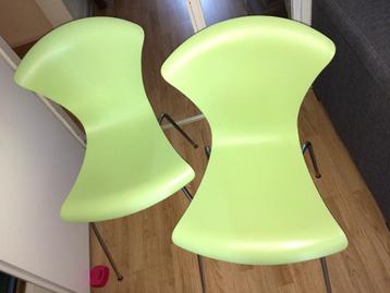 2x design stoelen KARTELL Nihau (licht groen/pistachegroen) beschikbaar voor biedingen