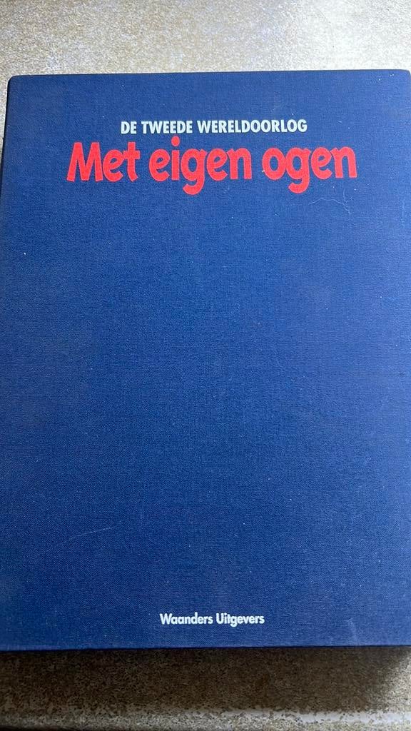 Met eigen ogen - tweede wereldoorlog, Boeken, Tweede Wereldoorlog, Ophalen of Verzenden, Zo goed als nieuw, Overige onderwerpen