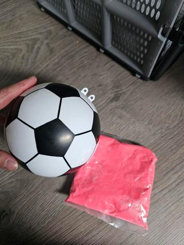 Gender reveal bal roze beschikbaar voor biedingen