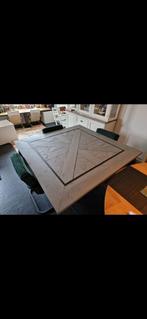Mooie vierkante tafel 140 x 140 cm, Huis en Inrichting, Ophalen