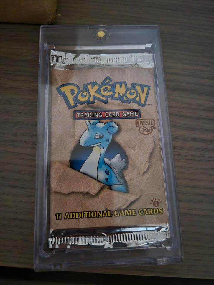 Fossil Boosterpack 1st Edition - Heavy!, Hobby en Vrije tijd, Verzamelkaartspellen | Pokémon, Nieuw, Booster, Ophalen