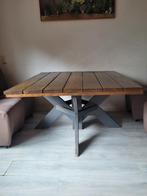 Houten Tafel met Houten Onderstel, Ophalen, Gebruikt, Vierkant, Landelijk