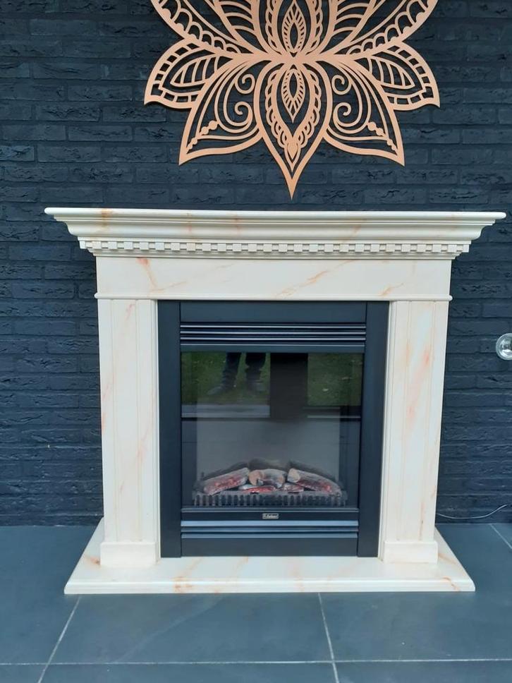 Schouw met  elektrisch kachel van Faber, Huis en Inrichting, Haarden, Zo goed als nieuw, Elektrische haard, Ophalen