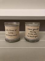 2 x theelicht windlicht waxinelicht houder tekst, Overige materialen, Beige, Ophalen of Verzenden, Zo goed als nieuw