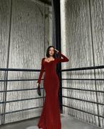 Avondjurk galajurk bordeaux met subtiele glitter maat S, Kleding | Dames, Gelegenheidskleding, Galajurk, Nieuw, Ophalen of Verzenden