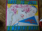 chaplin band - love is just a moment away 8f, 7 inch, Single, Ophalen of Verzenden, Zo goed als nieuw
