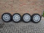 Volkswagen staal velgen 15 inch met VW wieldoppen, Auto diversen, Wieldoppen, Ophalen, Gebruikt